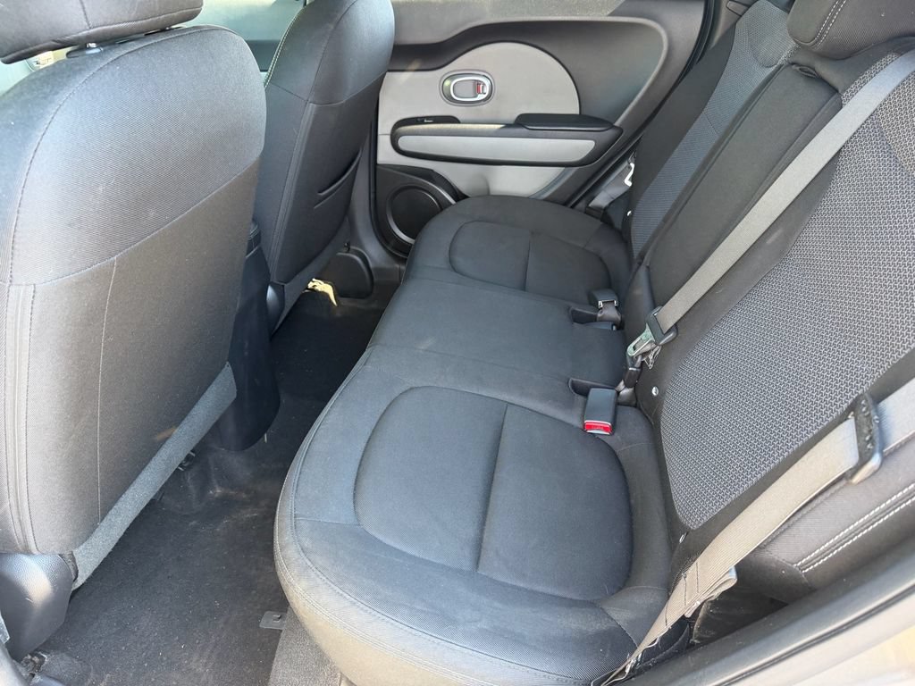 Used 2018 Kia Soul + FWD image 14