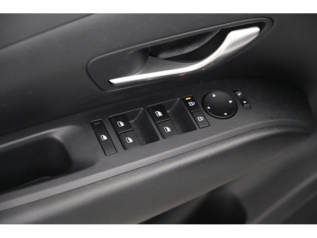 Used 2025 Hyundai Santa Cruz SE image 28