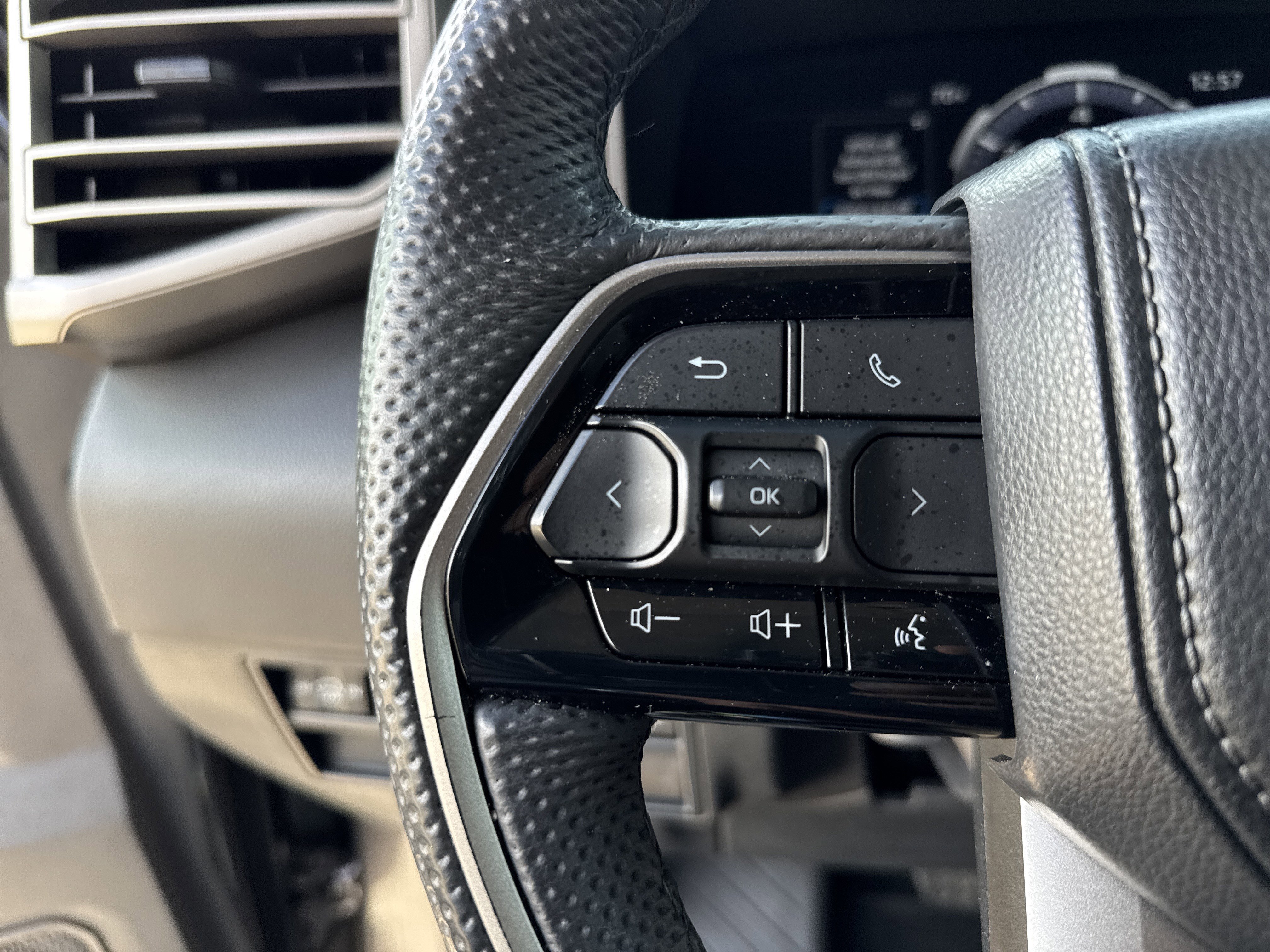 Used 2024 Toyota Sequoia Limited w/ Tow Technology Package image 22