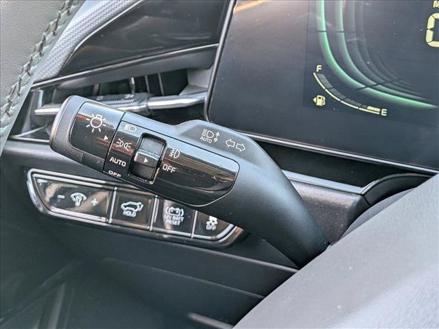 Used 2023 Kia Niro SX Touring FWD image 15