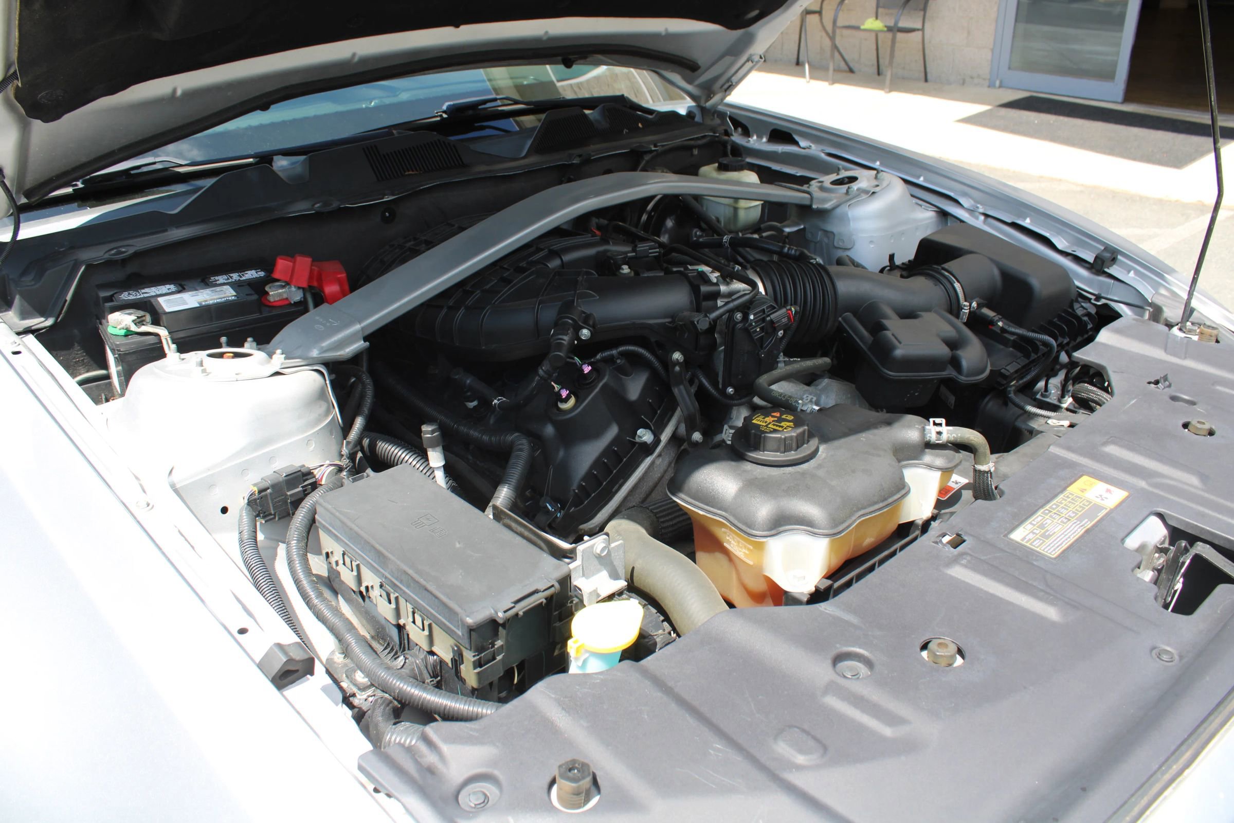 Used 2014 Ford Mustang Premium RWD image 26