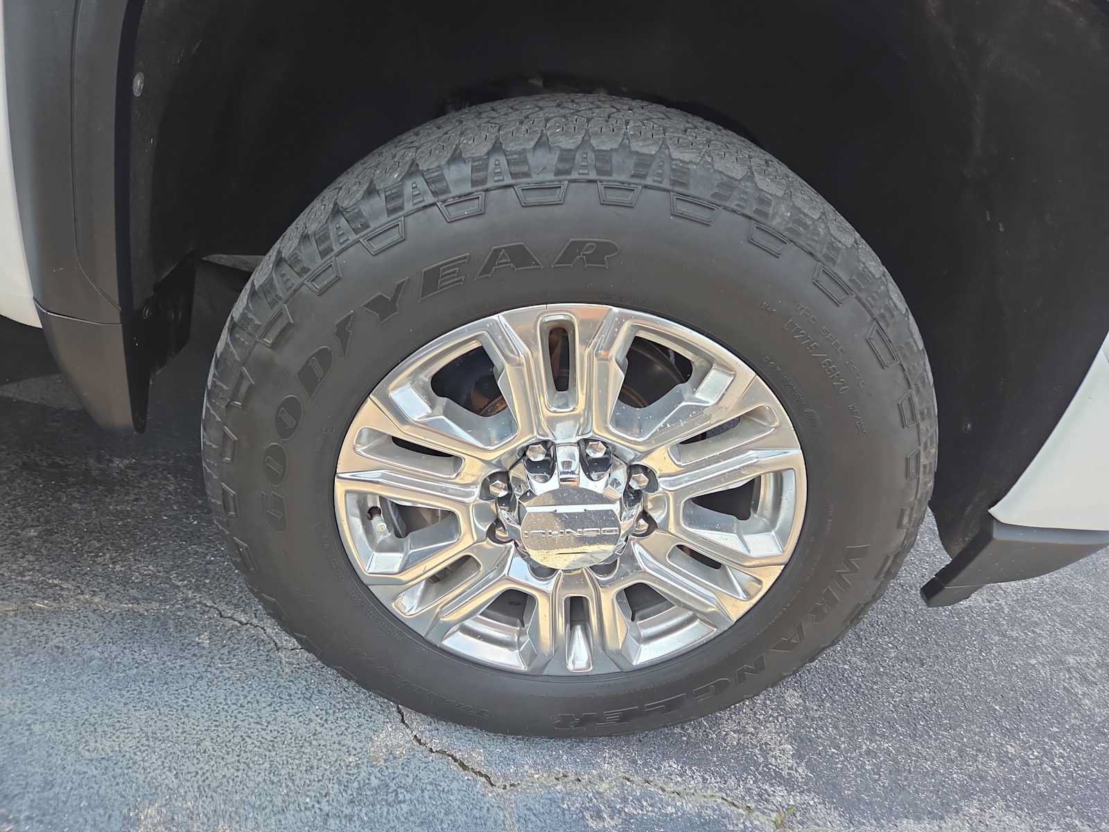 Used 2021 GMC Sierra 3500 Denali w/ Denali Ultimate Package AWD/4WD image 4