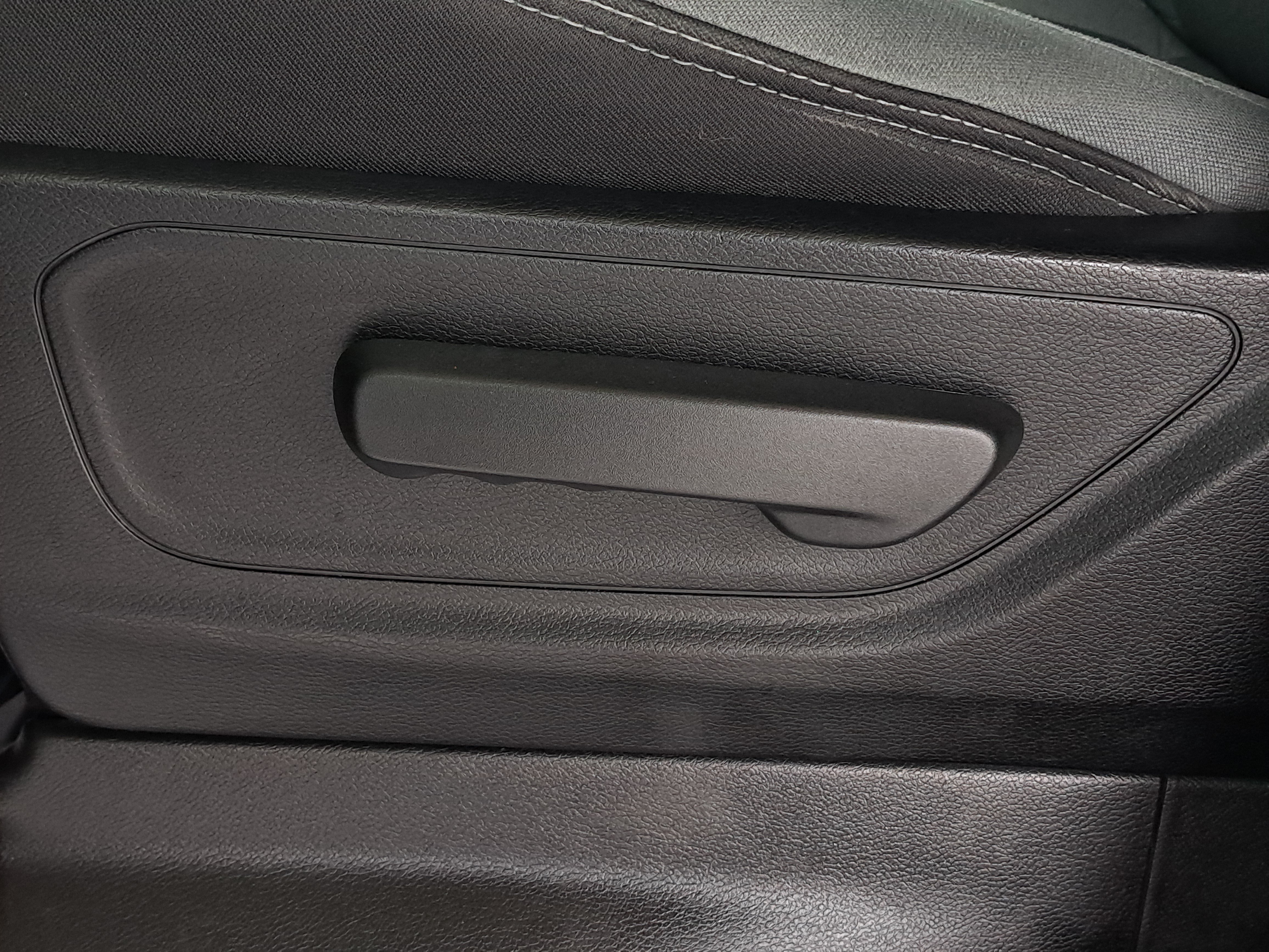 Used 2023 RAM 1500 Big Horn RWD image 19