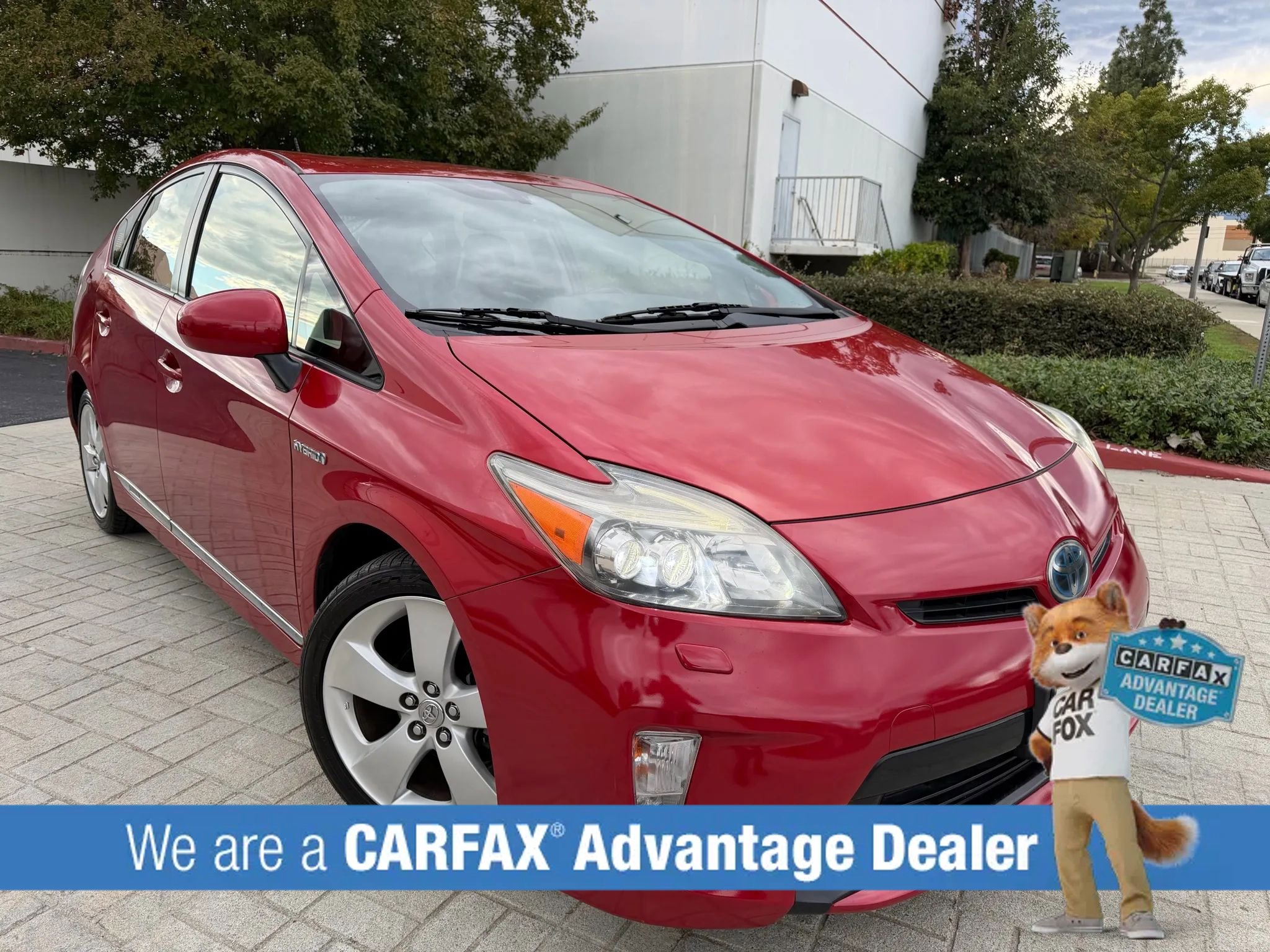 Used 2012 Toyota Prius Five w/ Advanced Technology Pkg image 1
