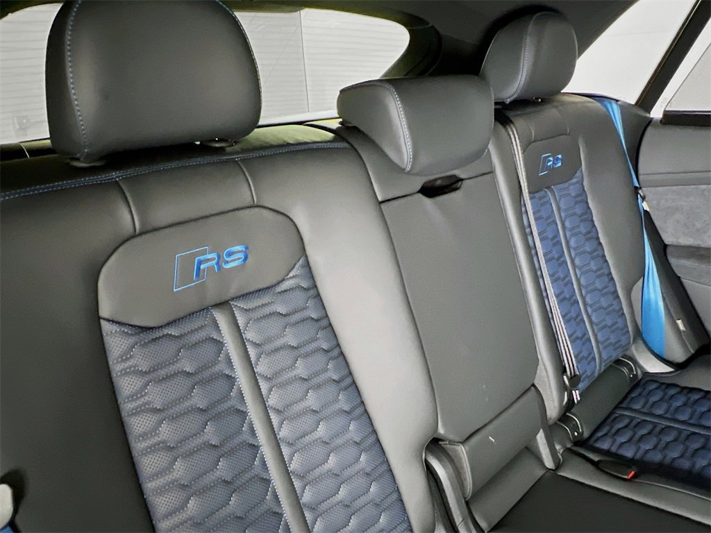 New 2026 Audi RS Q8 performance image 28