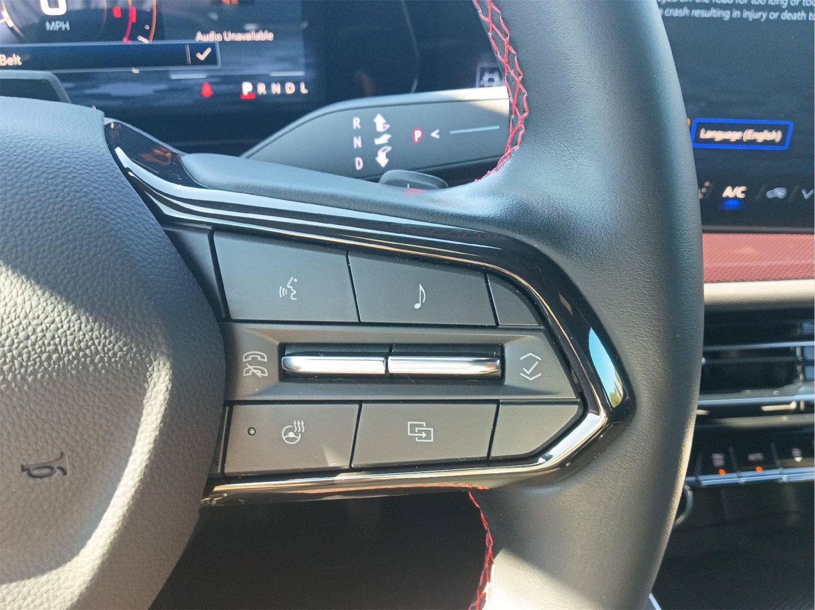 Used 2026 Chevrolet Traverse RS FWD image 23