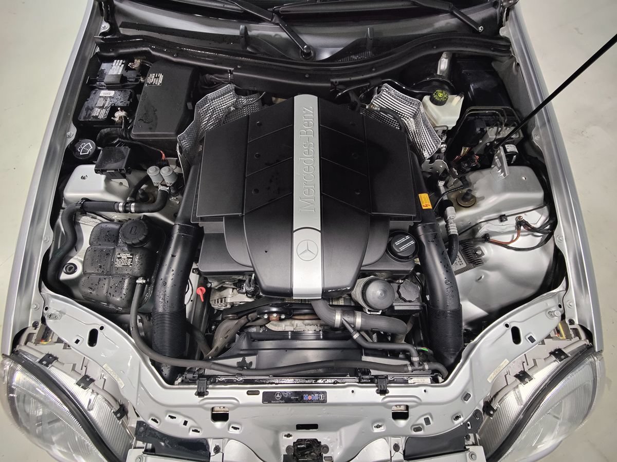 Used 2004 Mercedes-Benz SLK 320 image 4