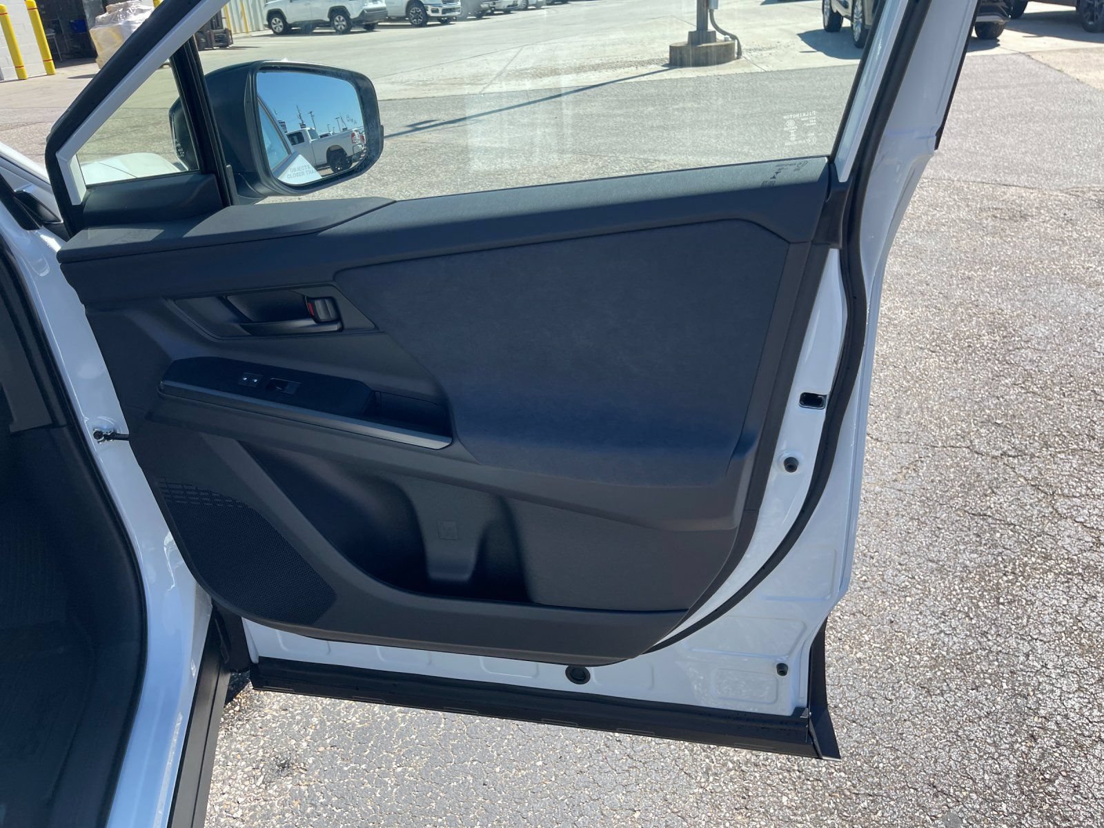 New 2026 Toyota C-HR AWD/4WD image 19