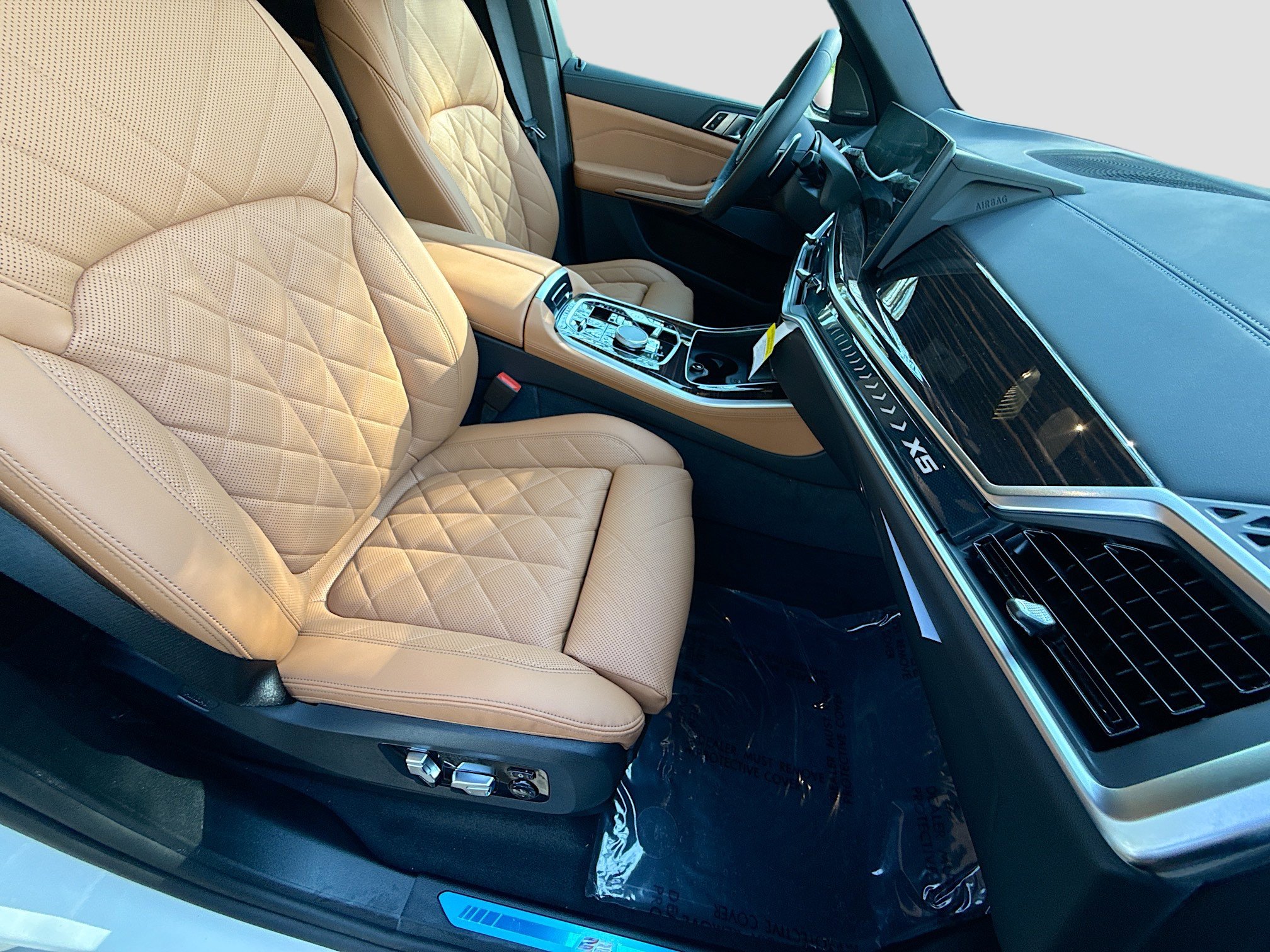 New 2026 BMW X5 xDrive50e w/ M Sport Package image 15