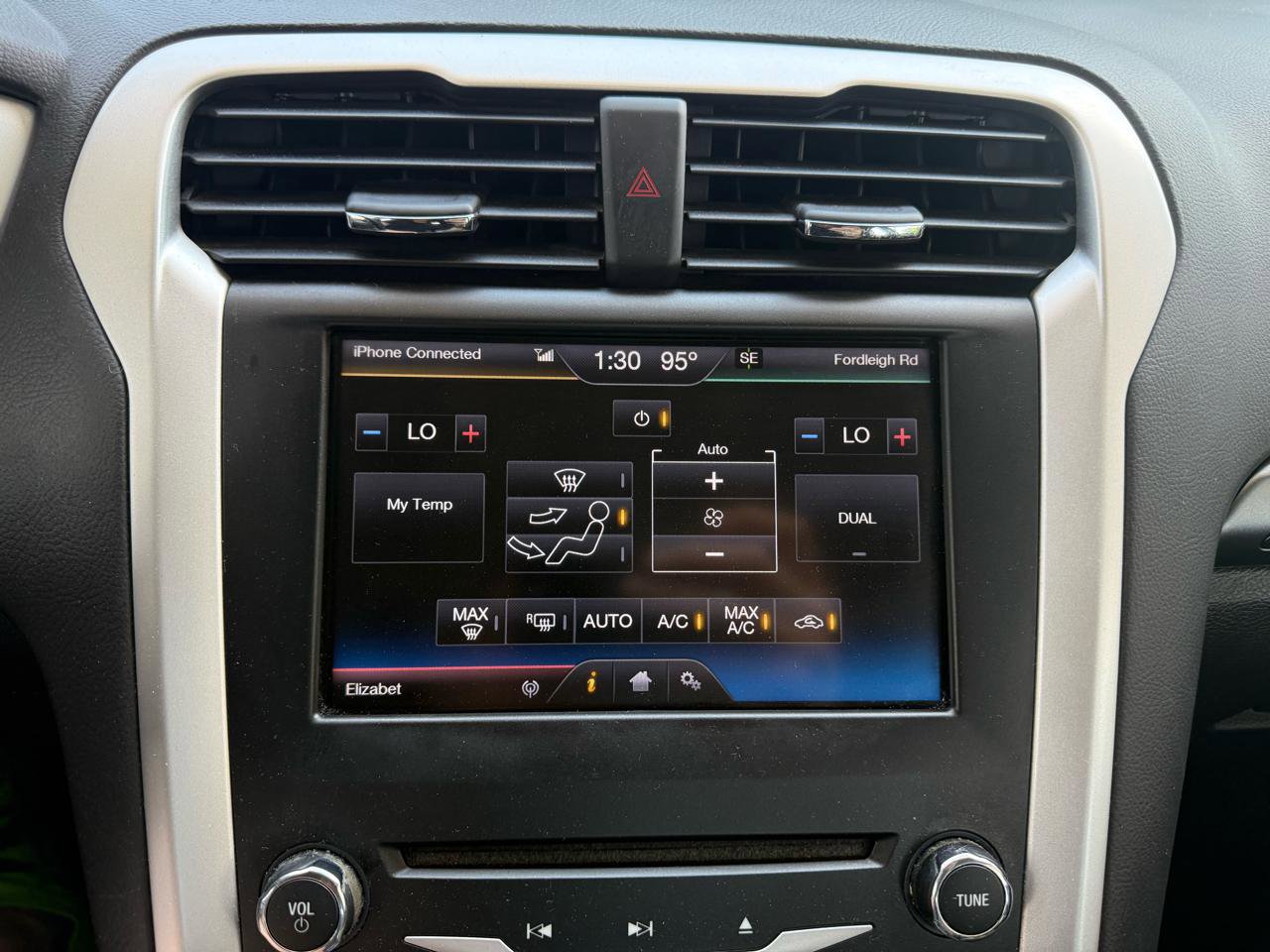 Used 2013 Ford Fusion SE FWD image 23