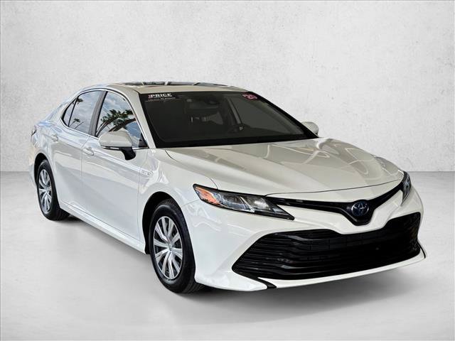 Used 2020 Toyota Camry LE w/ Sunroof Package FWD image 5