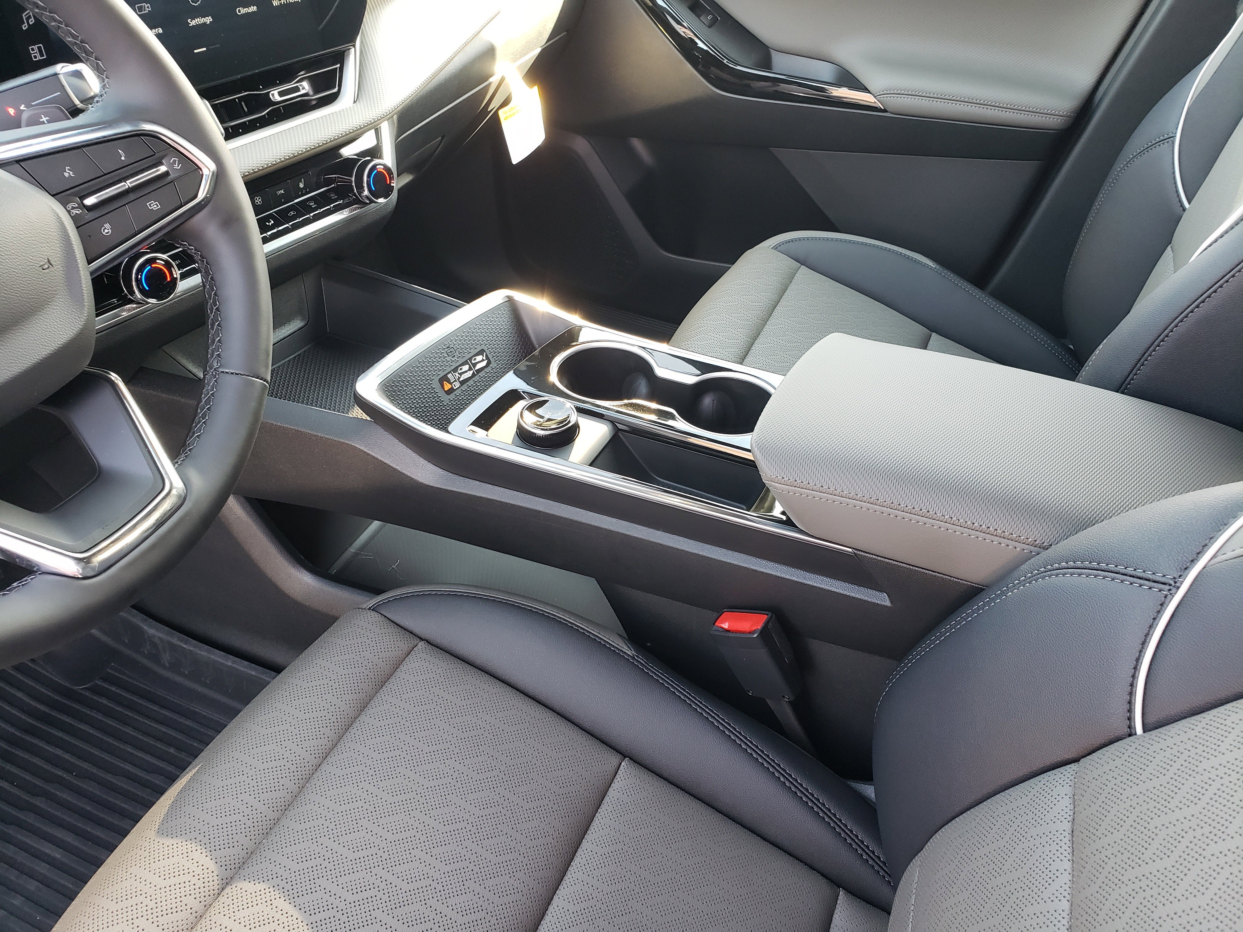 New 2026 Chevrolet Equinox LT w/ Convenience Package II image 29