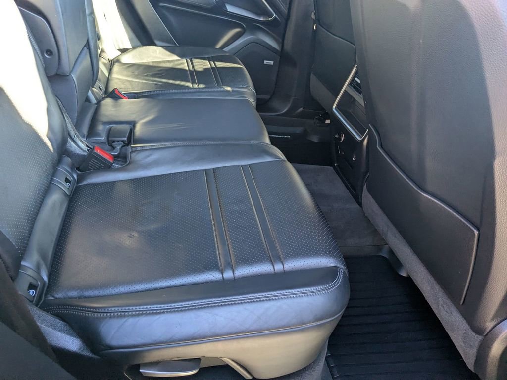 Used 2019 Porsche Cayenne image 25