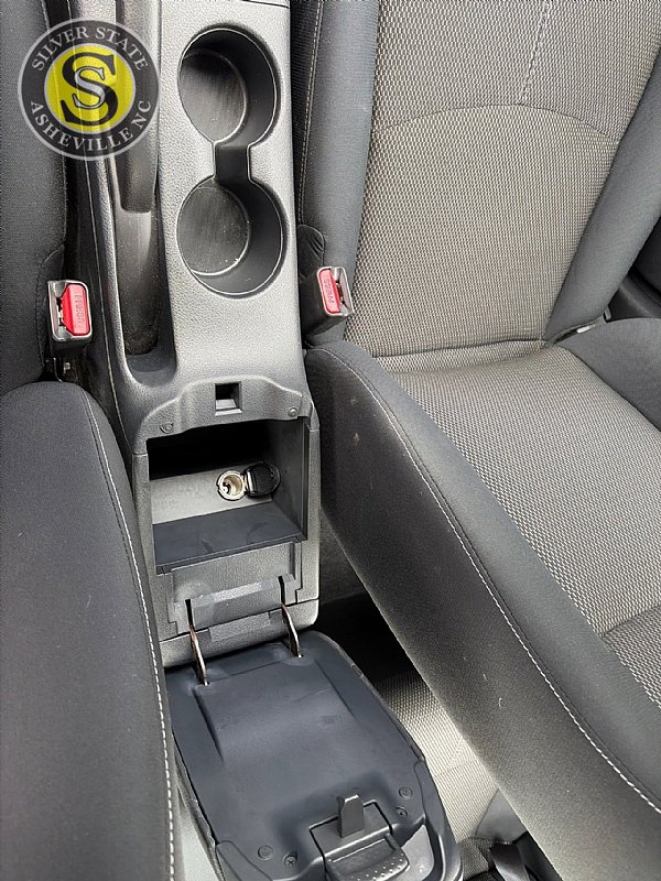 Used 2014 Nissan Sentra S image 24