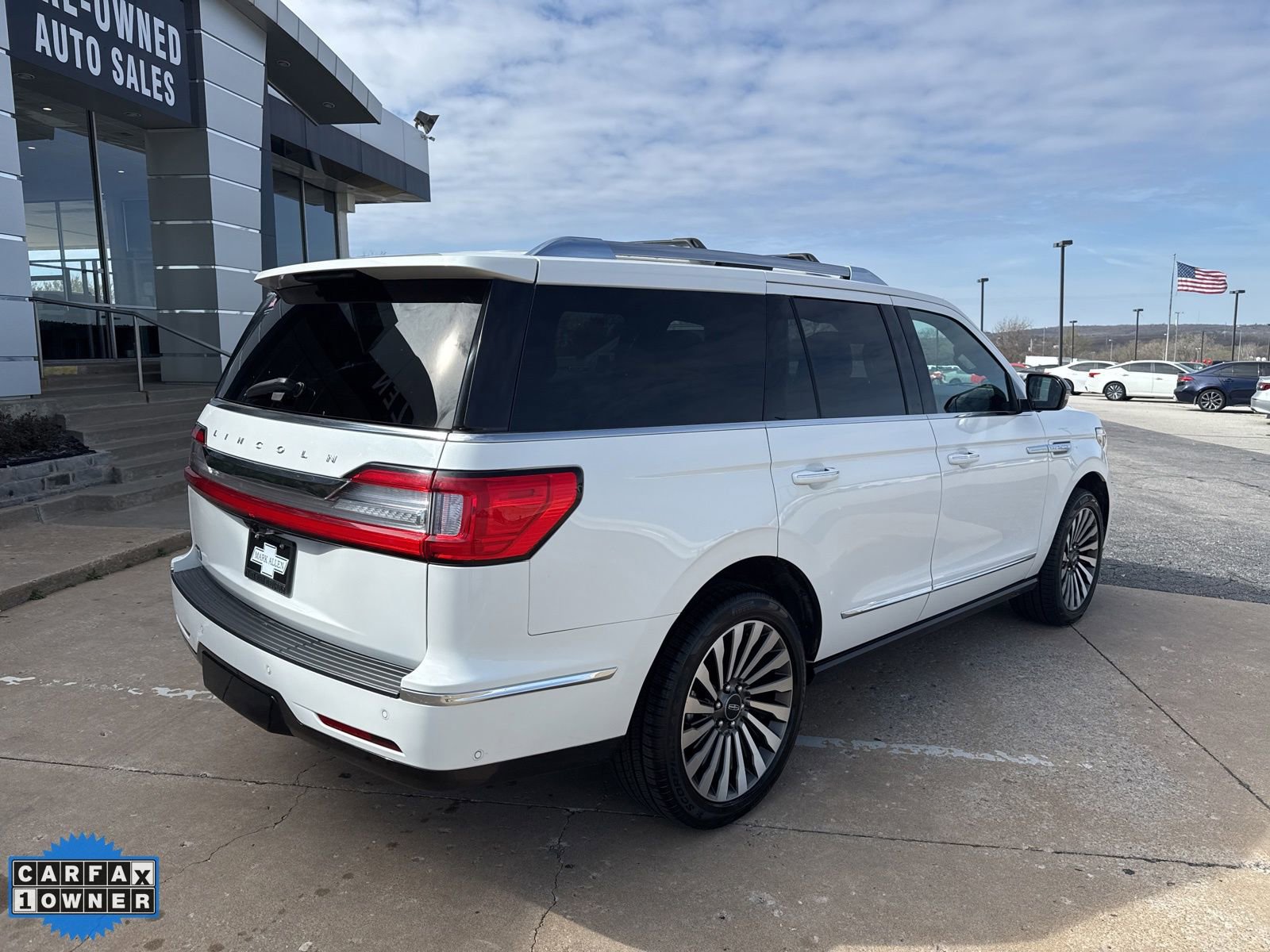 Used 2021 Lincoln Navigator Reserve w/ Luxury Package image 3