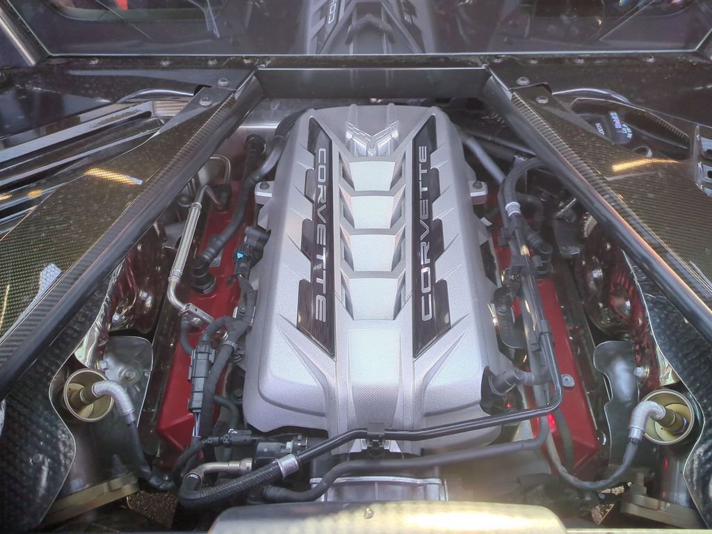 Used 2021 Chevrolet Corvette Stingray Coupe w/ Z51 Performance Package image 24