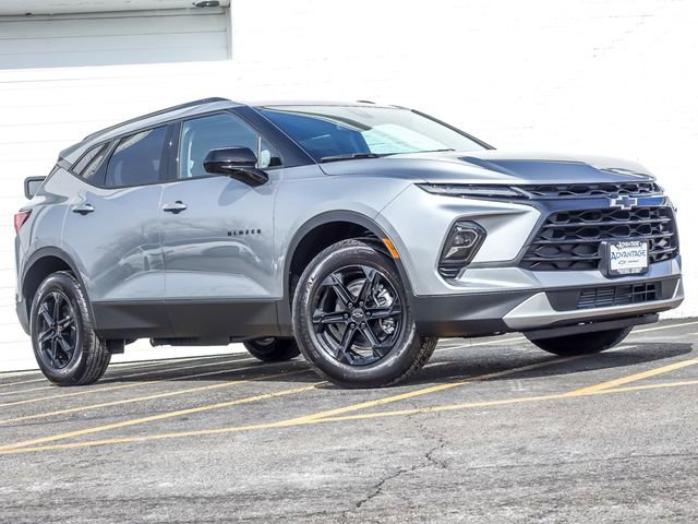 New 2026 Chevrolet Blazer LT image 2
