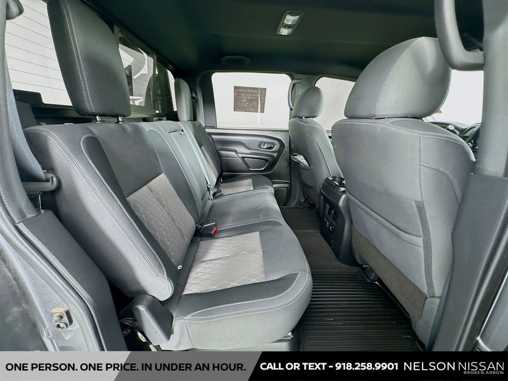Used 2024 Nissan Titan SV image 25
