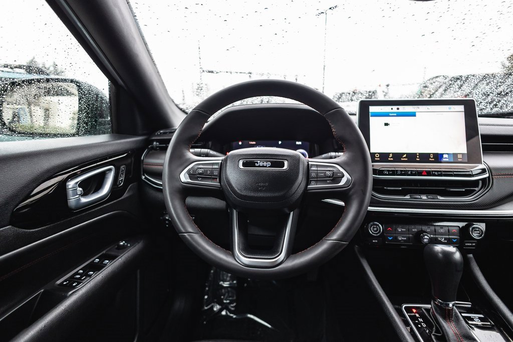 Used 2023 Jeep Compass Trailhawk w/ Trailhawk Elite Group image 27