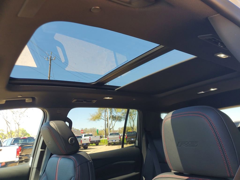 New 2026 Chevrolet Traverse RS w/ LPO, Floor Liner Package image 31