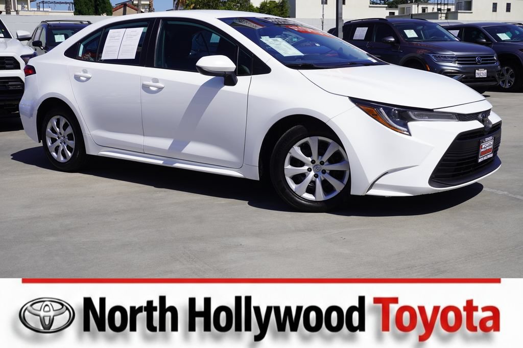 Used 2023 Toyota Corolla LE FWD image 1