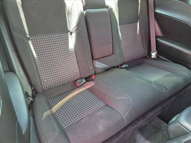 Used 2018 Dodge Challenger R/T RWD image 17