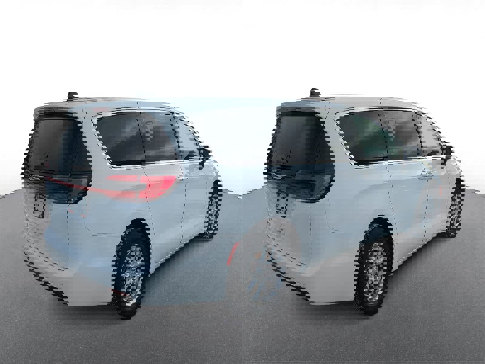 Used 2023 Chrysler Pacifica Touring-L image 8