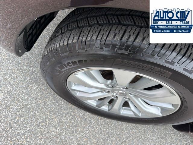 Used 2017 INFINITI QX80 4WD w/ Driver Assistance Package image 17