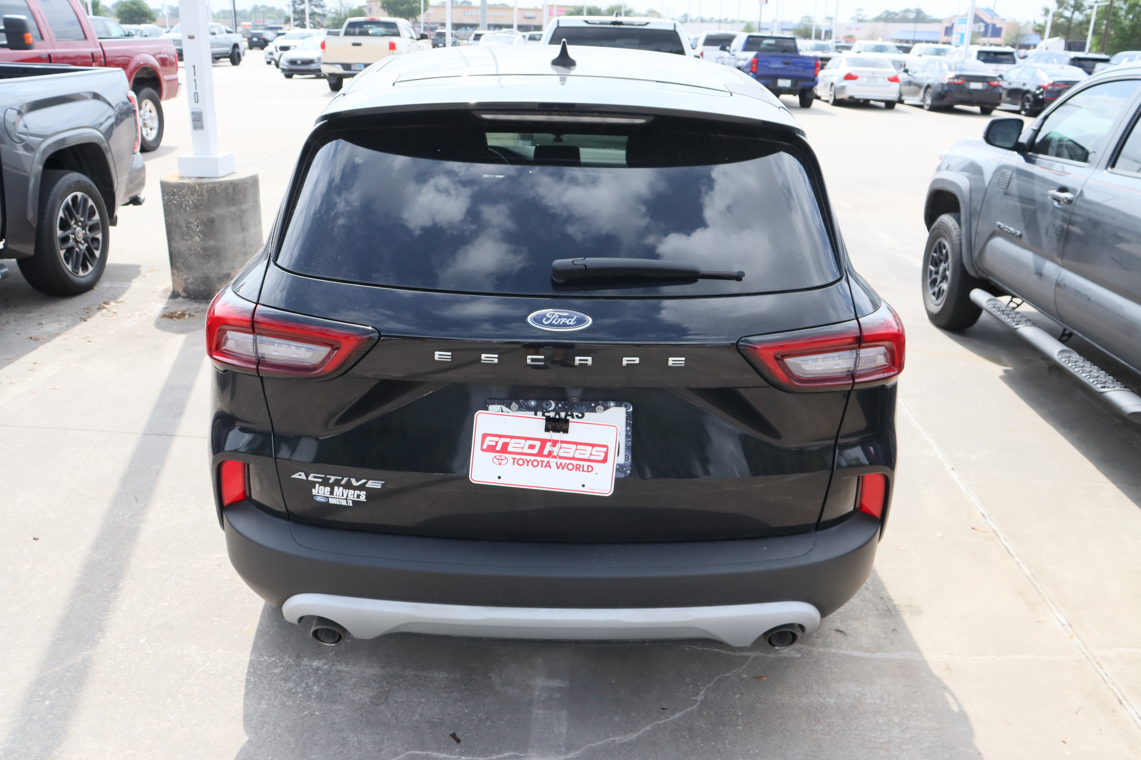 Used 2023 Ford Escape Active image 9