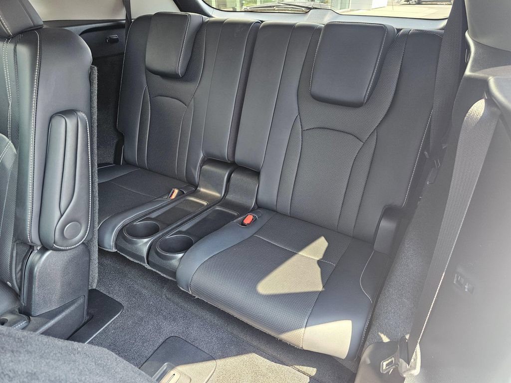 Used 2020 Lexus RX 350L Luxury w/ Accessory Package AWD/4WD image 18