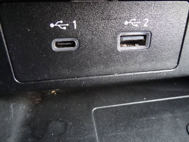 Used 2024 Mitsubishi Outlander SE AWD/4WD image 34