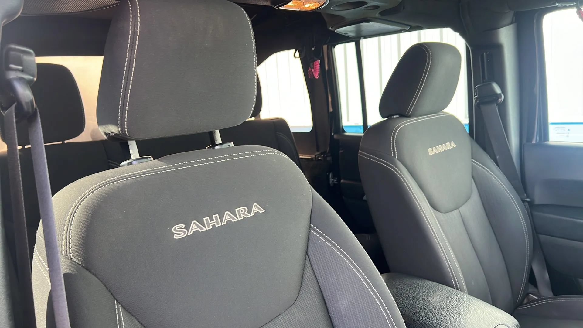 Used 2016 Jeep Wrangler Unlimited Sahara AWD/4WD image 21