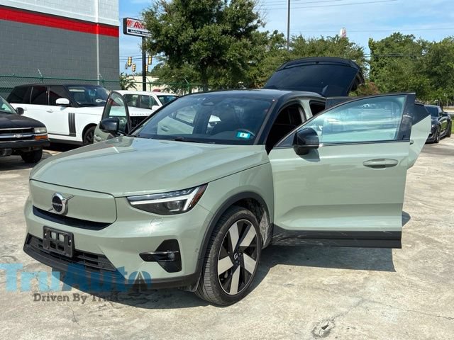 Used 2022 Volvo C40 P8 Recharge Ultimate AWD/4WD image 13