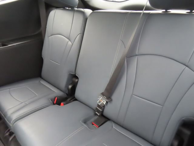 Used 2022 Buick Enclave Essence w/ Experience Buick Package AWD/4WD image 46