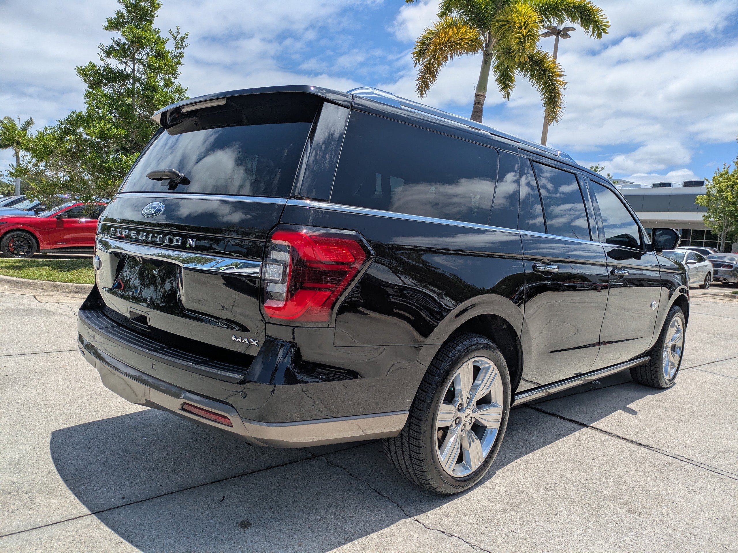Certified 2023 Ford Expedition Max King Ranch AWD/4WD image 4