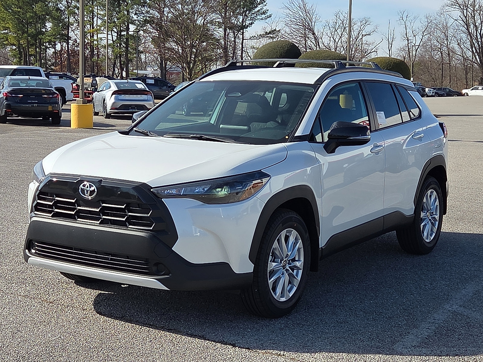 New 2026 Toyota Corolla Cross LE image 2