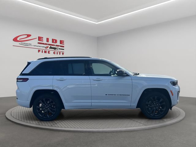 New 2026 Jeep Grand Cherokee Limited AWD/4WD image 9