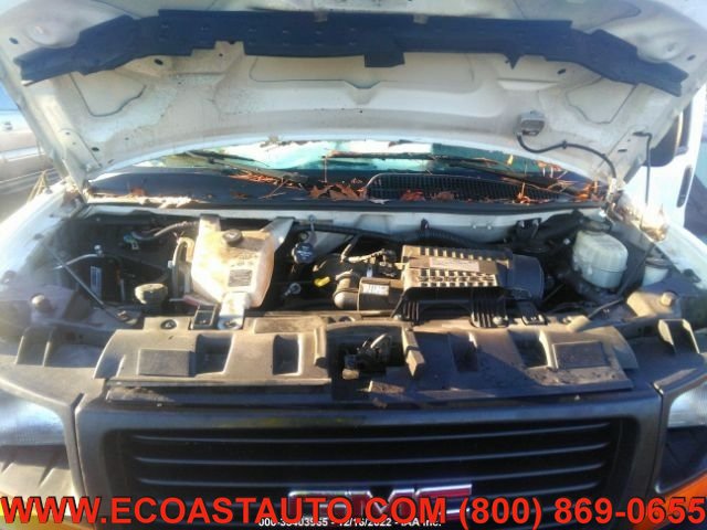 Used 2017 GMC Savana 2500 Extended RWD image 5