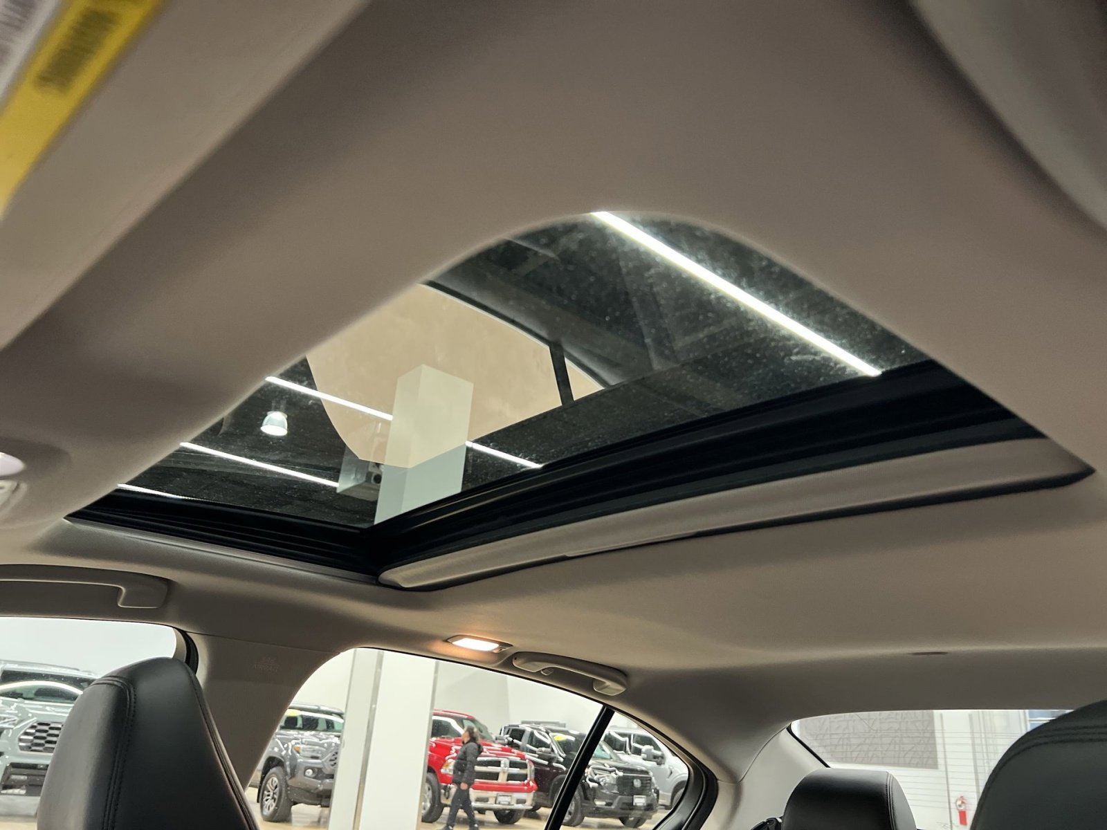 Used 2018 INFINITI Q50 Luxe w/ Essential Package (3.0T Luxe) image 21