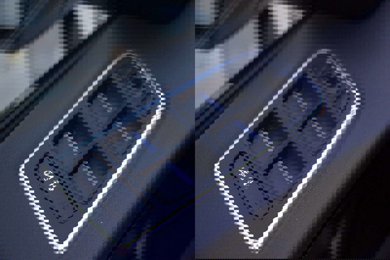 Used 2018 Jaguar F-PACE Premium image 20