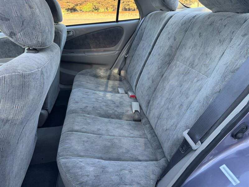 Used 1998 Toyota Corolla LE FWD image 14