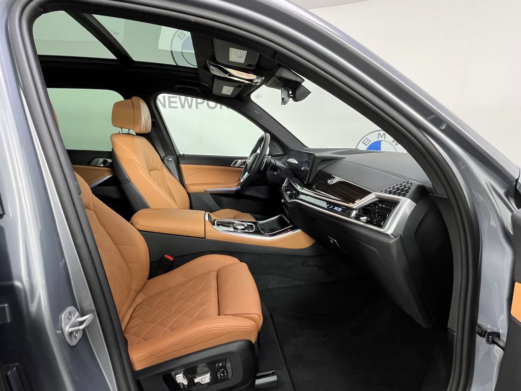 Used 2025 BMW X5 xDrive40i AWD/4WD image 24