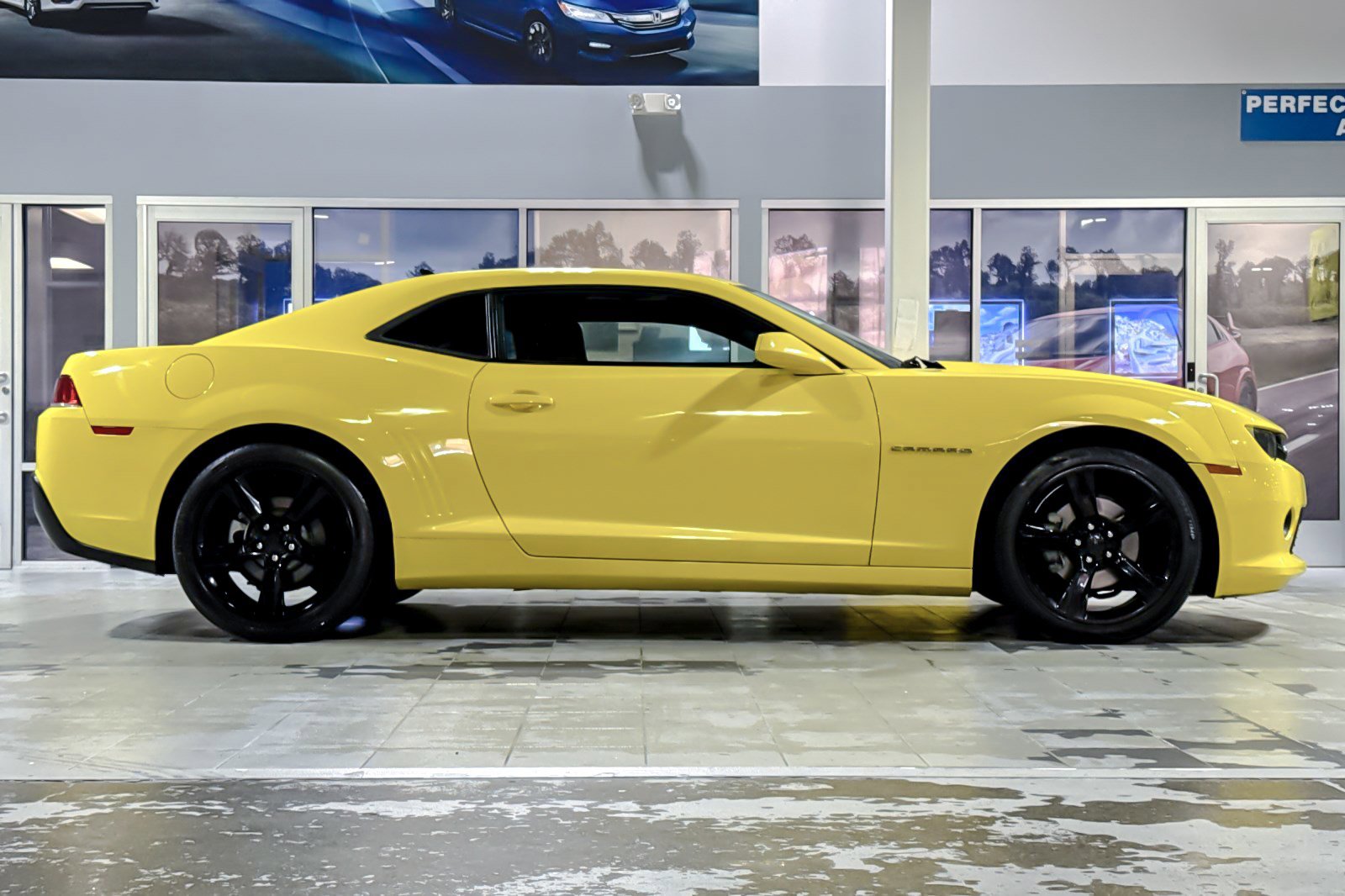 Used 2015 Chevrolet Camaro LT image 7