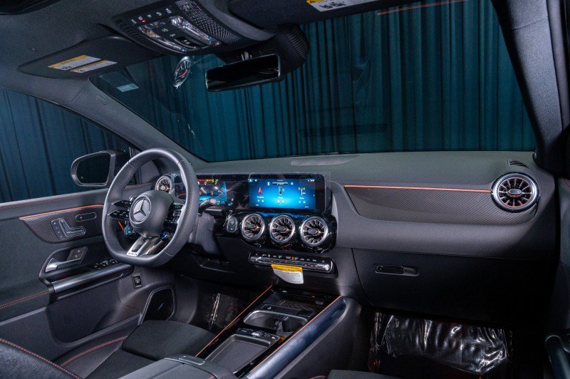 Certified 2026 Mercedes-Benz GLA 35 AMG 4MATIC image 4