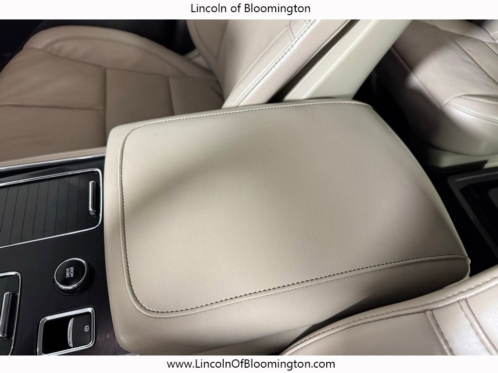 Certified 2023 Lincoln Aviator Reserve w/ Equipment Group 201A image 36