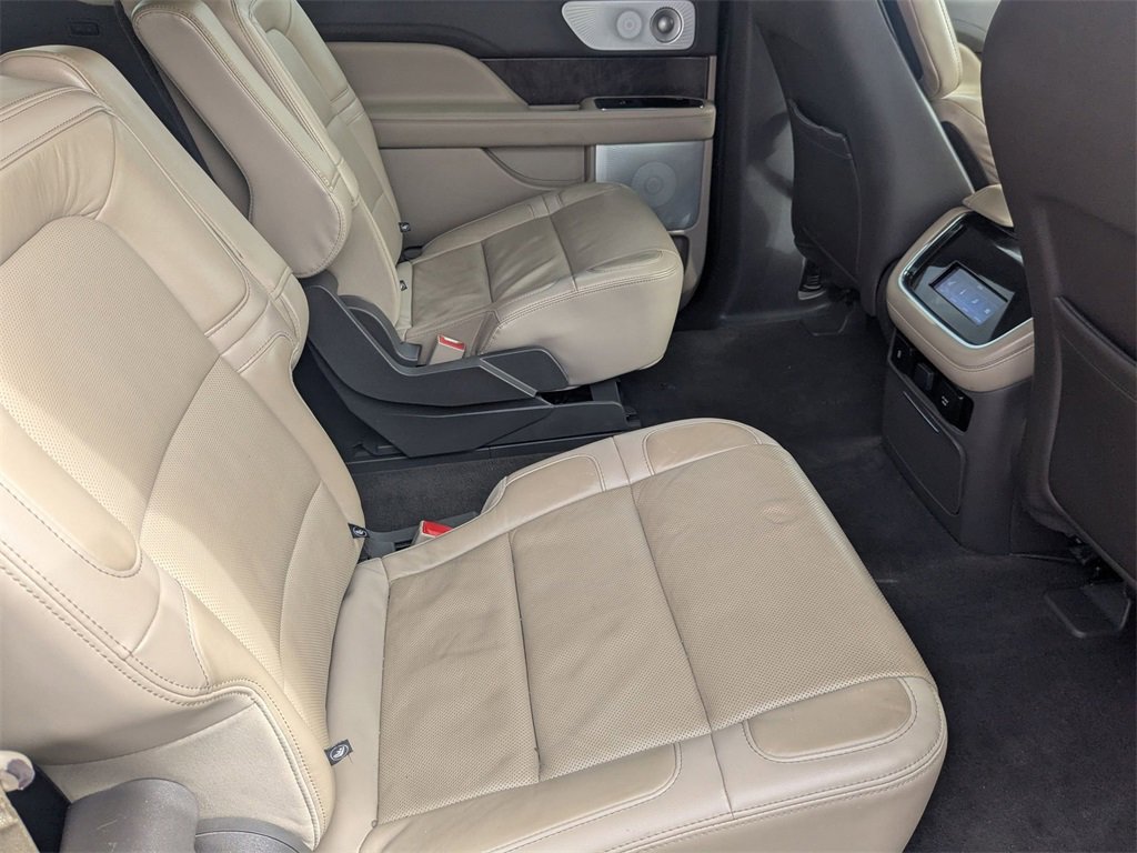 Used 2022 Lincoln Navigator L Reserve image 27