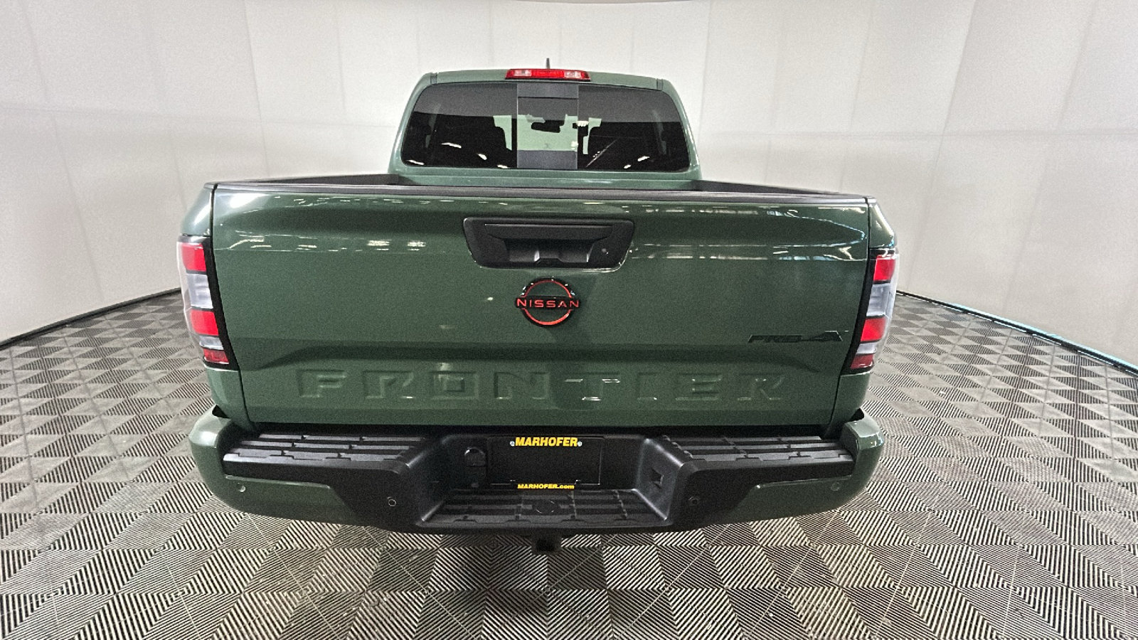 Used 2023 Nissan Frontier PRO-4X w/ Pro Convenience Package AWD/4WD image 4