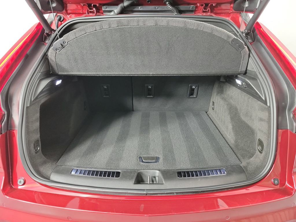 Certified 2024 Cadillac XT4 Premium Luxury image 9