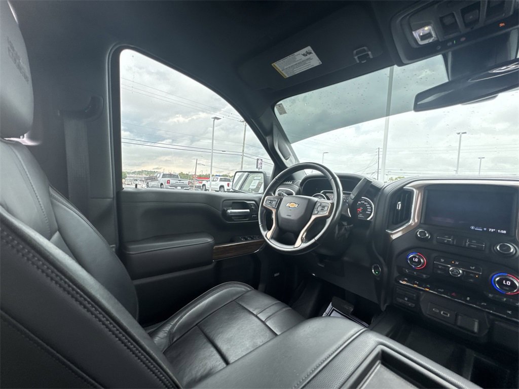 Used 2021 Chevrolet Silverado 1500 High Country image 15