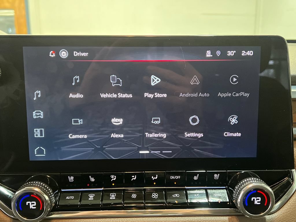Used 2025 GMC Canyon Denali AWD/4WD image 35